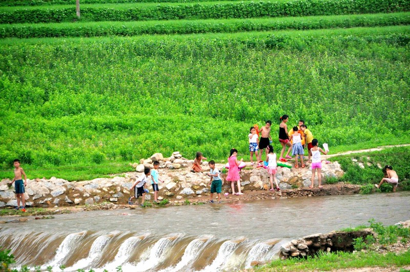 Binh di cuoc song o nong thon Trieu Tien-Hinh-11